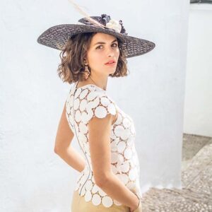 Pamela Zahara negro detalle.